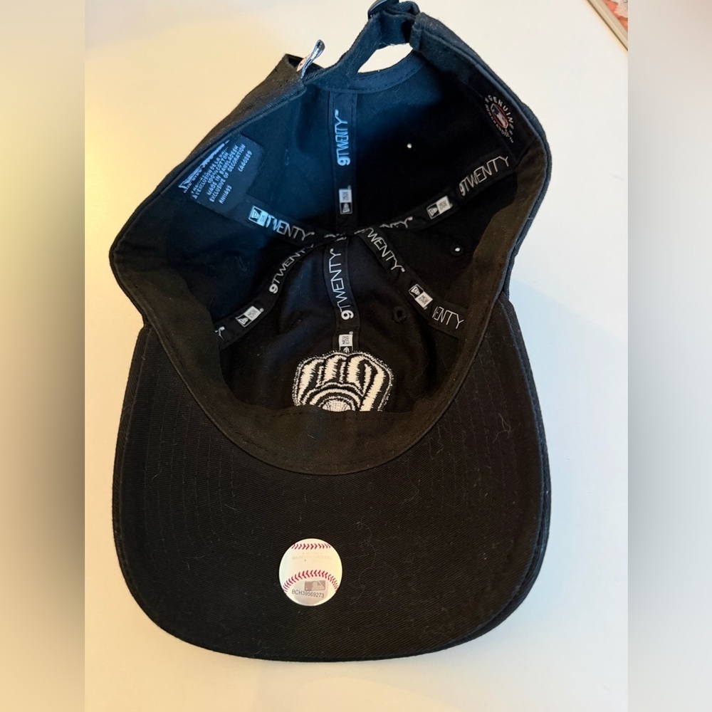 New Era Black Milwaukee Brewers Logo Cap - Picture 5 of 6